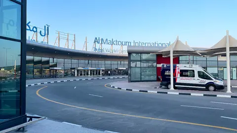 Perspectiva exterior del Aeropuerto Internacional Al Maktoum de Dubai. (EL CORREO)