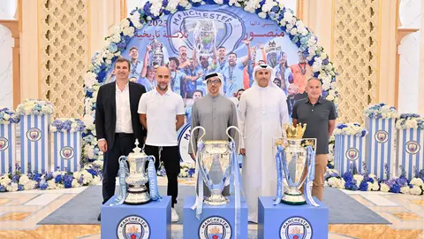 La directiva del Manchester City en Abu Dhabi. (WAM)