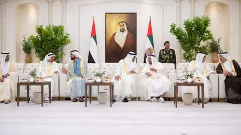 Los siete gobernantes de Emiratos Árabes reunidos con motivo del Eid Al Adha 2023. (Corte Presidencial)