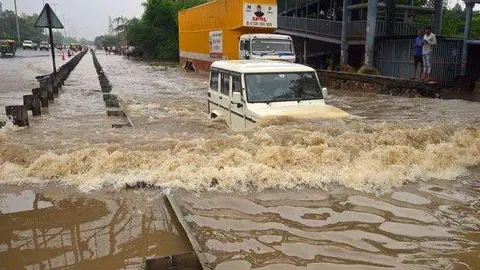Carretera inundada por las lluvias en Japón. (Fuente externa)