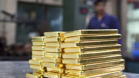 Lingotes en la refinería Emirates Gold. (Fuente externa)