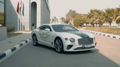 Bentley Continental de la Policía de Dubai. (Twitter)