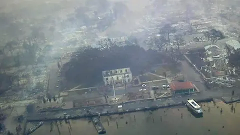 Una imagen de Twitter del incendio en Hawái.