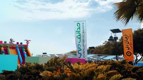 Una imagen de Dubai Media Office del evento de lluvia artificial.