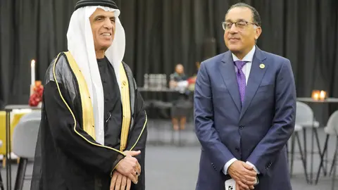 El gobernante del emirato de Ras Al Khaimah junto al presidente de Sudáfrica. (WAM)