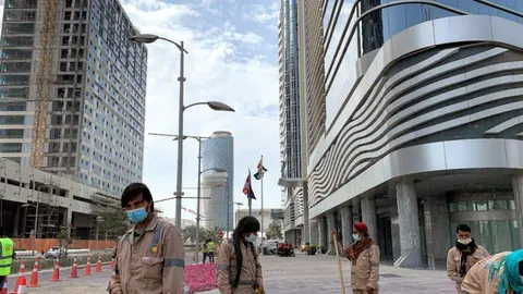 A modo ilustrativo, obras en la ciudad de Abu Dhabi. (EL CORREO)