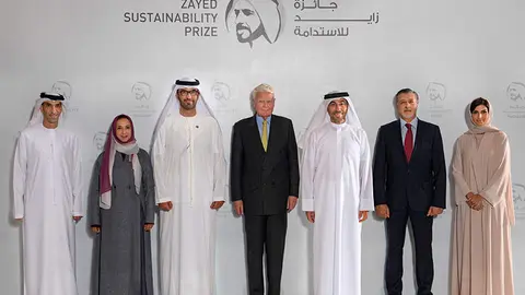 Jurado de los premios Zayed de Abu Dhabi. (Premio Zayed a la Sostenibilidad)