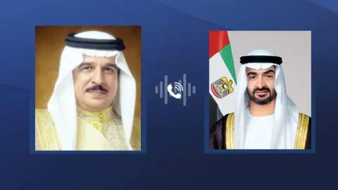 A la izquierda, el rey de Bahréin y el presidente de Emiratos. (WAM)