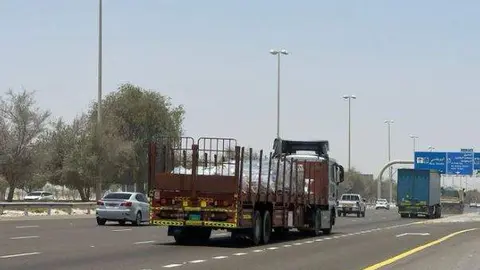 Un camión en Abu Dhabi. (Policía de Abu Dhabi).