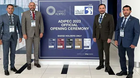 Representantes de la Embajada de Venezuela en Adipec 2023 en Abu Dhabi. (Cedida)