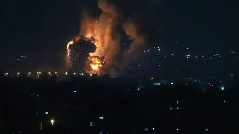 Ataques libaneses con cohetes y morteros en la zona de Sheeba Farms. (Twitter)