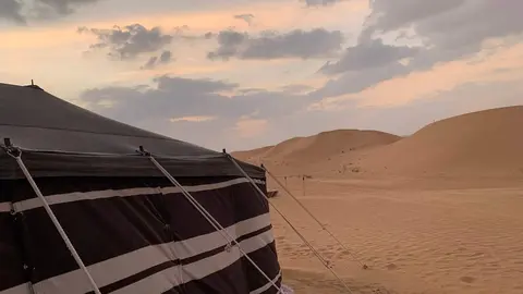 Un campamento en el desierto de Dubai. (EL CORREO)