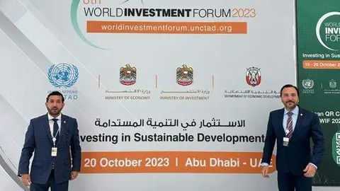 Diplomáticos venezolanos durante el foro de inversión en Abu Dhabi. (Cedida)