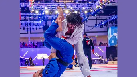 Una pelea del Campeonato de Jiu Jitsu de Abu Dhabi. (WAM)