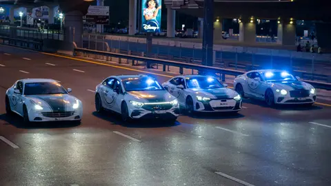 Patrullas de la Policía de Dubai. (X)