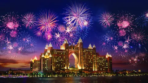 Fuegos artificiales en Dubai. (WAM)