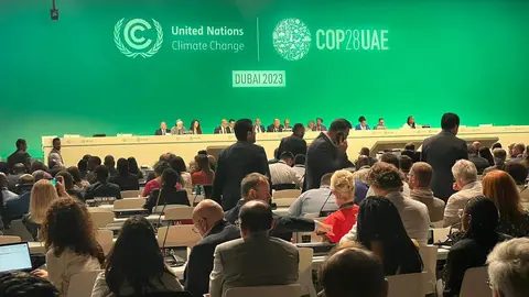 Perspectiva de la sesión inaugural de la Cop28 en Dubai. (EL CORREO)