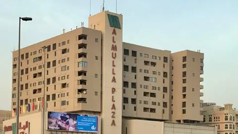 Al Mulla Plaza en Dubai. (Twitter)