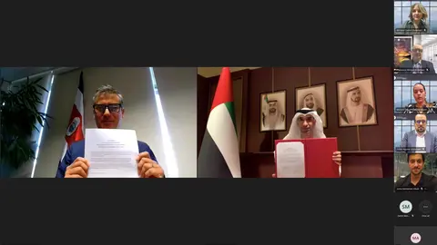 Un momento de la firma del acuerdo. (WAM)