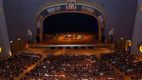 Una perspectiva del teatro del Emirates Palace durante el concierto. (WAM)