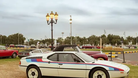 Una imagen de la exhibición de coches clásicos en Sharjah. (WAM)