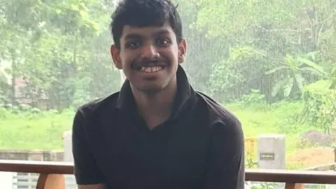 Felix Jeby, el adolescente desaparecido en Sharjah. (Twitter)