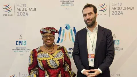 El ministro de Economía, Comercio y Empresa de España, Carlos Cuerpo en Abu Dhabi. (Twitter)