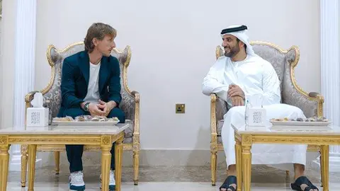 El centrocampista del Real Madrid durante su intervención en el Majilis de Sharjah.