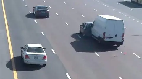 Una captura del vídeo difundido por la Policía de Abu Dhabi.