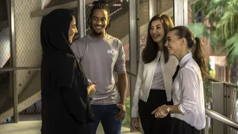 Estudiantes de la Universidad Khalifa. (WAM)