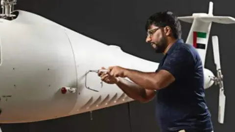 Un dron fabricado en EAU. (Adasi)