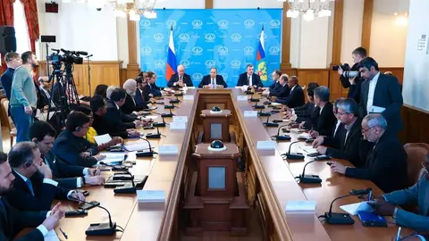 Representates del Brics en Moscú. (WAM)