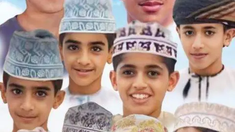 Los estudiantes omaniés fallecidos. (X)