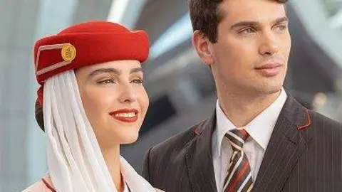 Personal de cabina de la aerolínea. (Emirates)
