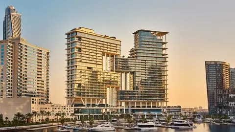 El edificio Omniyat en el distrito Burj Khalifa de Dubai. (X)