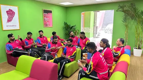 Un área de descanso para los repartidores en EAU. (WAM)