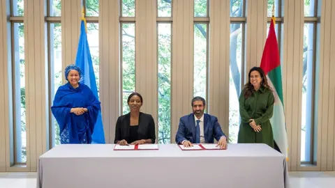 Un momento de la firma del acuerdo humanitario con Sudán en la ONU. (WAM)