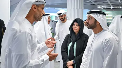 A la derecha, el jeque Hamdan bin Mohammed bin Rashid Al Maktoum, durante la presentación del evento. (WAM)