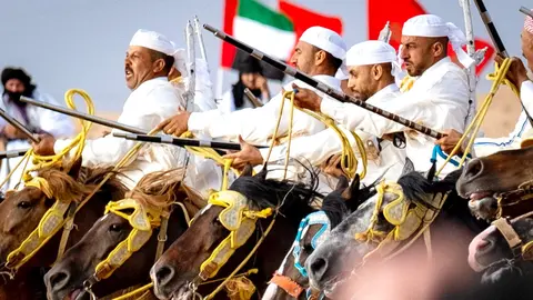 Actividad ecuestre con participación de Emiratos Árabes Unidos durante XVII edición del Moussem de Tan-Tan. (Julián Pérez)