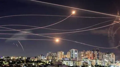Una imagen de X de Beirut durante los bombardeos.
