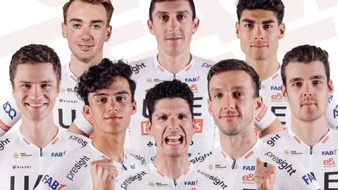Los cicilistas del EAU Team Emirates en la Vuelta a España. (X)