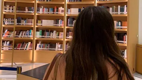 La lectura se convierte en una poderosa herramienta para reconectar con nuestra empatía. (EL CORREO)