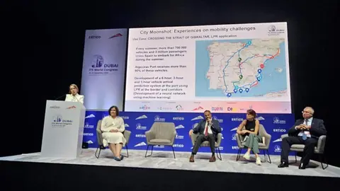 Un momento de la exposición de la DGT en Dubai. (DGT)