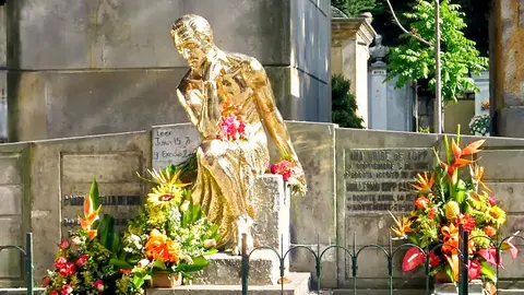 La tumba de Leo Kopp en el Cementerio Central de Bogotá se ha convertido en objeto de peregrinación. (Fuente externa)