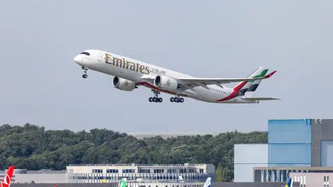 Primer vuelo del Emirates A350. (Aviation Toulouse)