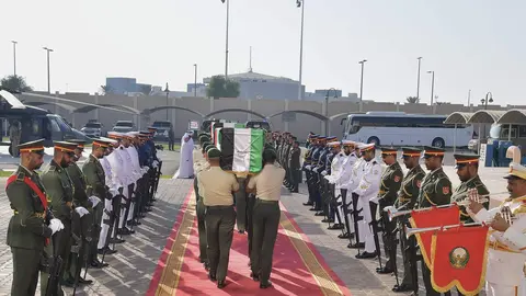 Un momento del funeral por los militares fallecidos. (WAM)