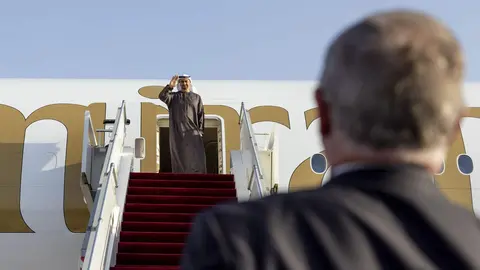 El presidente de EAU despedido por el rey de Jordania tras su visita oficial. (WAM)