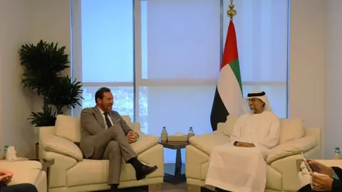 El ministro de Transportes español y el ministro de Energía de EAU en Abu Dhabi. (X)