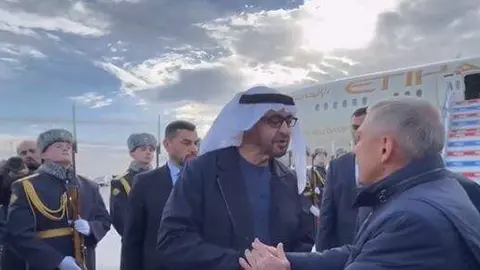 El presidente emiratí a su llegada a Kazán. (X)