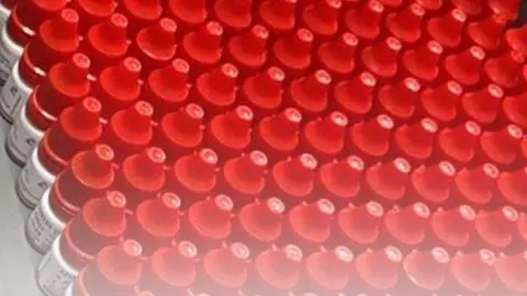 Imagen de las gotas para los ojos difundida por la Aduana de Dubai.